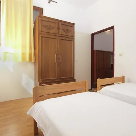 Apartment Fuer 3 Personen Ca 35 Qm In Pula, Istrien Istrische Riviera