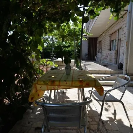 Fuer 3 Personen Ca 35 Qm In Pula, Istrien Istrische Riviera Apartment *